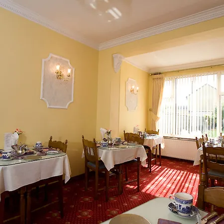 Отель Annaree House