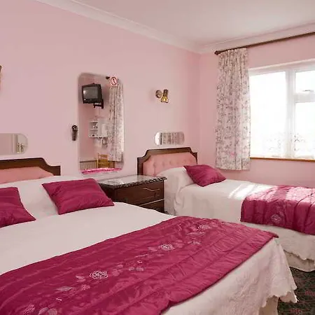 Отель Annaree House