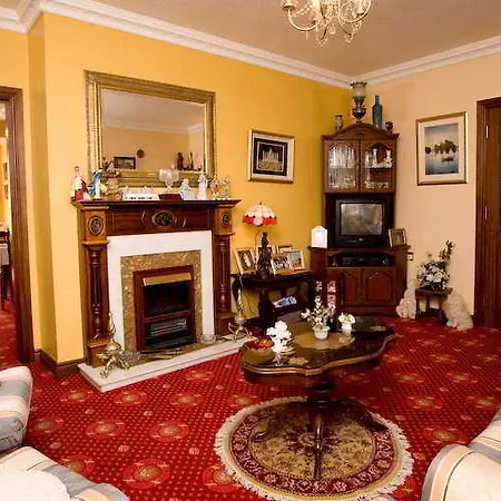 Annaree House ホテル Salthill